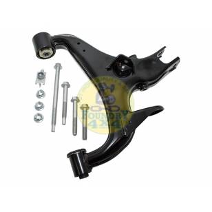 Right Hand Rear Lower Suspension Arm & Bolt Kit